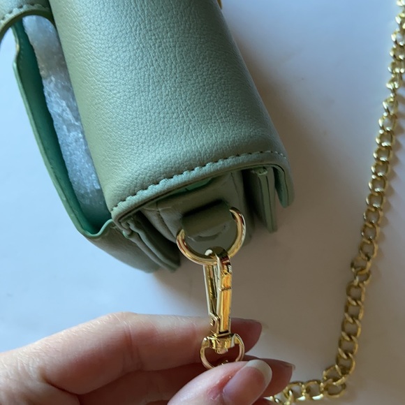 🛑 Green small bag that fits cellphone - Picture 9 of 16